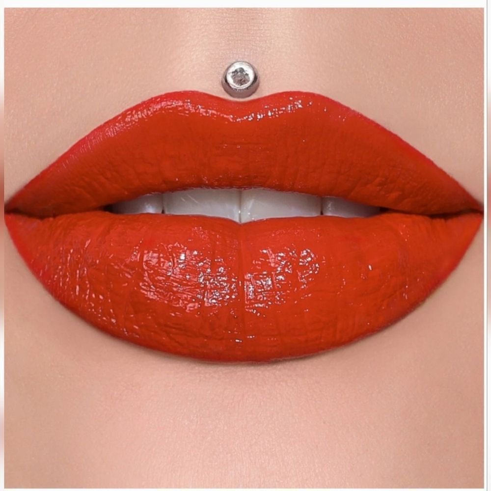 3/$18 NIB Jeffree Star Supreme Gloss Shade Everybody Knows - Picture 2 of 2